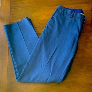 Men’s non-iron modern slim fit, NWOT.